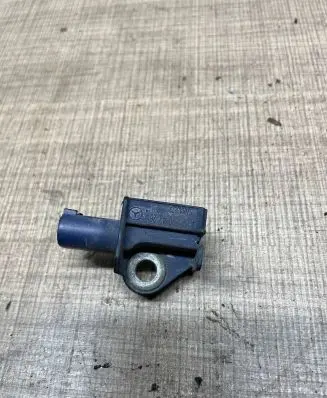Mercedes-Benz C W204 Airbag deployment crash/impact sensor A2128204926 5WK43872