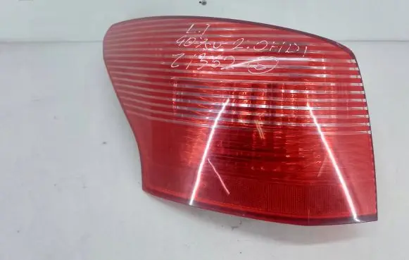 Peugeot 407 Rear/tail lights 25619503