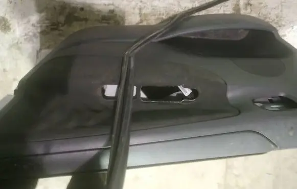 Peugeot 207 Front door card panel trim