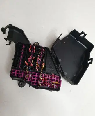 Audi A6 S6 C6 4F Fuse box set 8D1941824