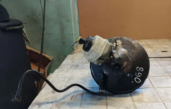 Renault Kangoo I Brake booster 0204021122
