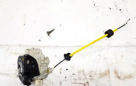 Audi A6 S6 C6 4F Front door lock 4F2837015