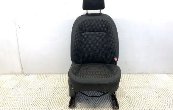 Nissan Qashqai Front passenger seat