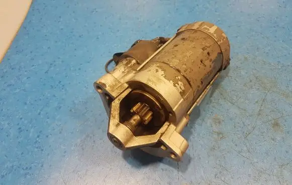 Peugeot 406 Starter motor 0001223014