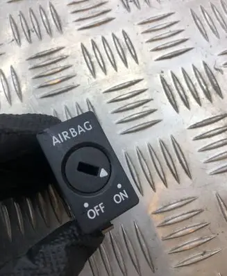 Audi A4 S4 B7 8E 8H Passenger airbag on/off switch 5P0919237B