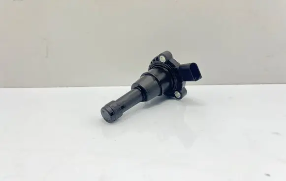 Volkswagen Golf VII Oil level sensor 03F907660E 4318674 A2C80028000