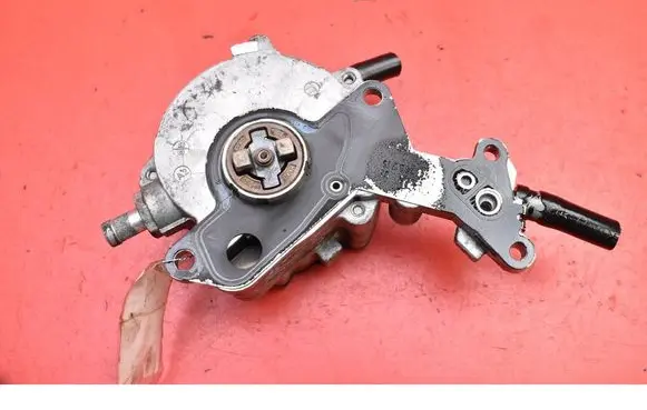 Volkswagen PASSAT B5.5 Vacuum pump 038145209C