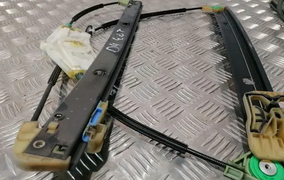 Audi A8 S8 D4 4H Rear window lifting mechanism without motor 4H0839461B