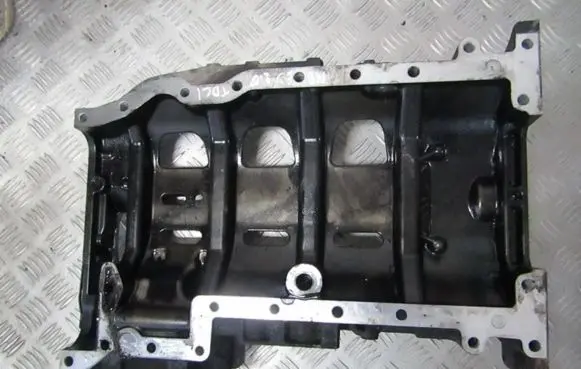 Ford Mondeo Mk III Oil sump 1c1q6u003ac 1c1q-6u003-ac