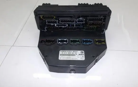 Mercedes-Benz E W212 SAM control unit A2129009225 A2129014707 A2319021103