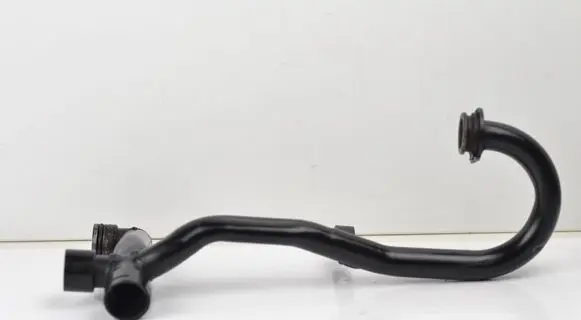Engine coolant pipe/hose