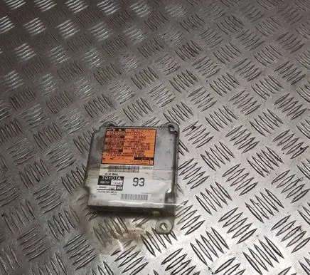 Toyota Corolla E120 E130 Airbag control unit/module 8917013040