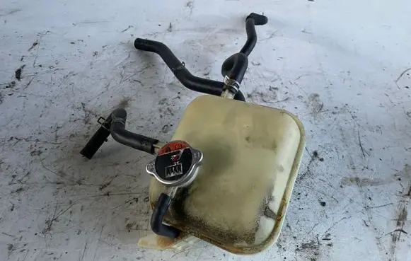 KIA Rio Coolant expansion tank/reservoir