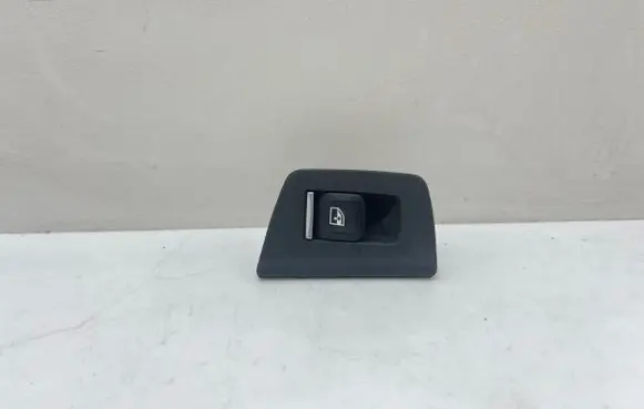 BMW 5 G30 G31 Electric window control switch 9327031