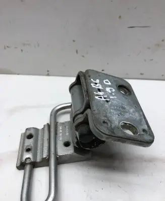Audi A4 S4 B6 8E 8H Rear door lower hinge 8E0833412