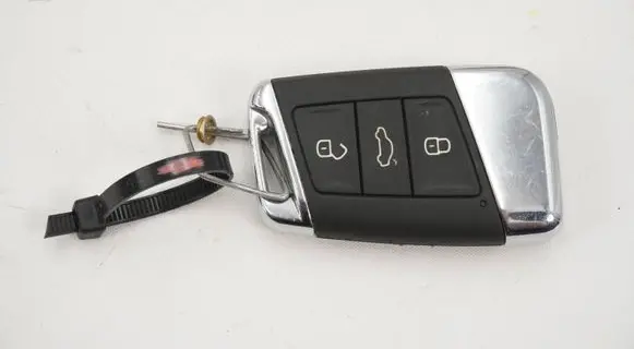 Volkswagen PASSAT B8 Ignition key/card 3G0959752