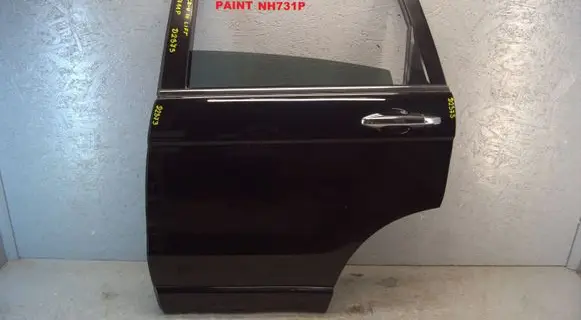 Honda CR-V Rear door