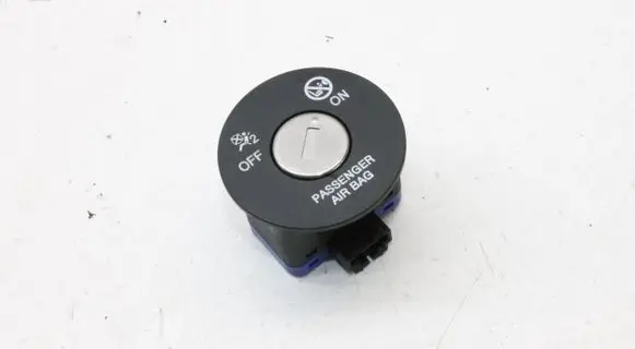 KIA Sportage Passenger airbag on/off switch 