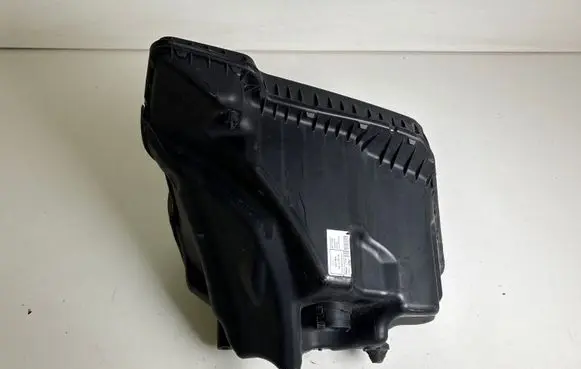 Audi A7 S7 4G Air filter box 4G0133843