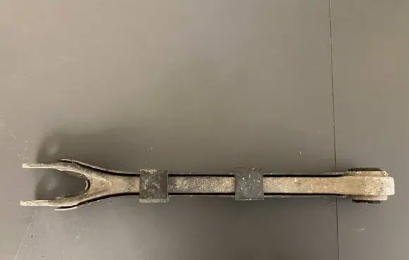 Mercedes-Benz CLS C219 Rear control arm A2303520088
