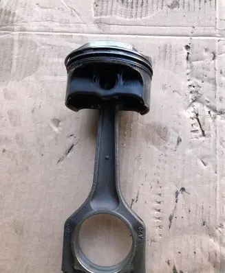 BMW 1 E81 E87 Piston with connecting rod