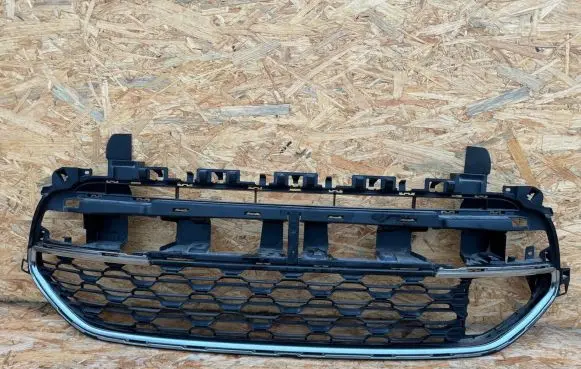 Citroen C4 II Picasso Front bumper lower grill AA36216279 AA36216247