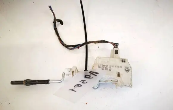 Volkswagen Touran I Central locking motor 1t0810773 3b0959782