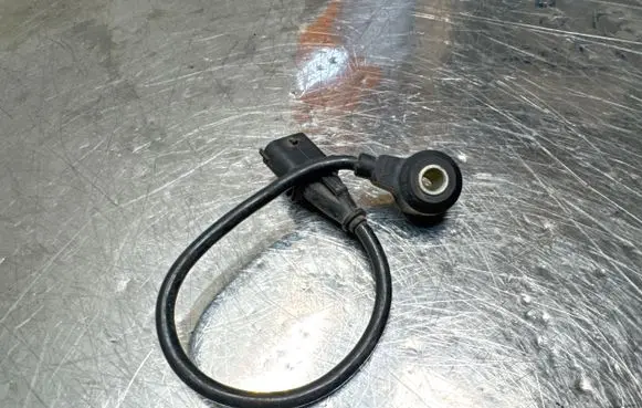 Opel Vectra B Detonation knock sensor 24456516