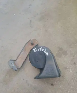 Subaru Tribeca Horn signal 0040154015