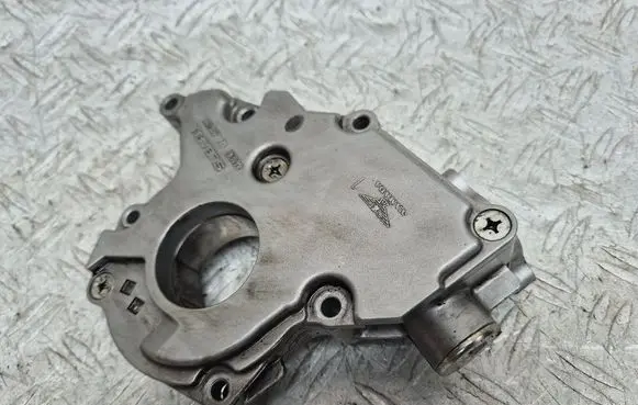 Subaru Forester SH Oil pump 
