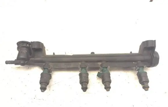 Volkswagen Golf IV Fuel main line pipe 06A133317A 037906031AA