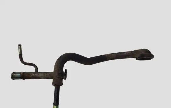 Nissan X-Trail T30 Engine coolant pipe/hose
