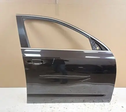 Skoda Octavia Mk4 Front door 5E0837916E 5E0837916F
