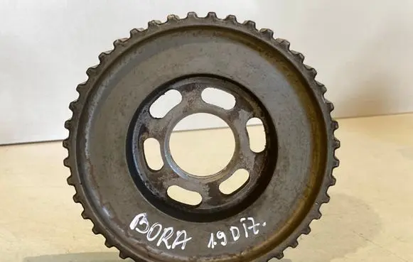 Volkswagen Bora Fuel pump gear (pulley) 038130111B