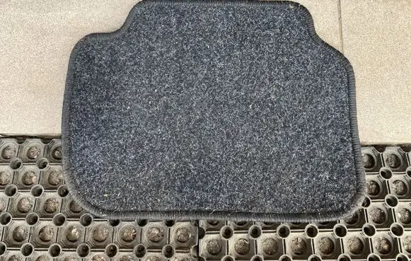 BMW 3 E46 Rear floor mat 