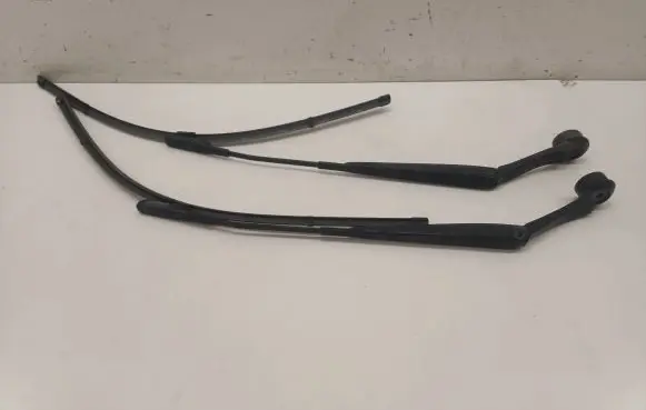 Ford Mondeo MK V Front wiper blade arm DS7317C495AE DS7317B589AE