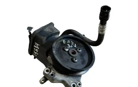 BMW X3 E83 Power steering pump 3413807 7692974 1740858
