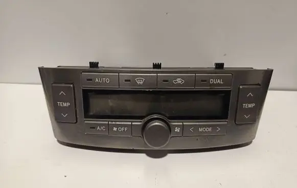 Toyota Avensis T250 Climate control unit 5590005202 MB1465705290
