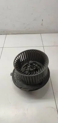 Skoda Octavia Mk2 (1Z) Heater fan/blower 1K1820015D