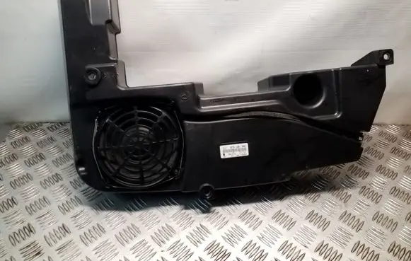 Audi A5 Sportback 8TA Subwoofer speaker 8T8035382