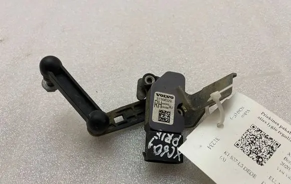 Volvo XC60 Air suspension front height level sensor 31360329 31406563