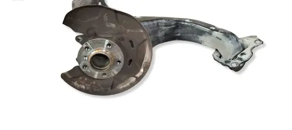 BMW 2 F44 Rear wheel hub 6898963