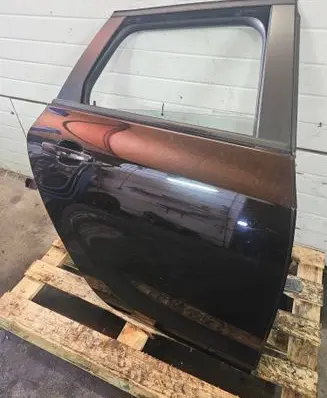 Opel Astra J Rear door