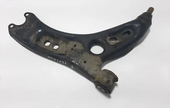 Volkswagen PASSAT B7 Front lower control arm/wishbone 