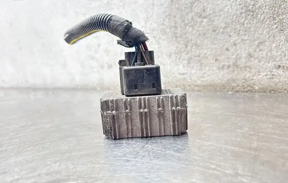 Opel Astra H Glow plug pre-heat relay 09132691 51299008
