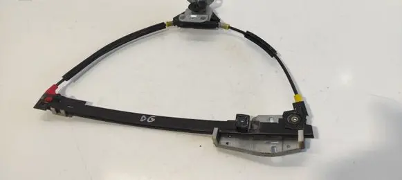 Rear door manual window regulator