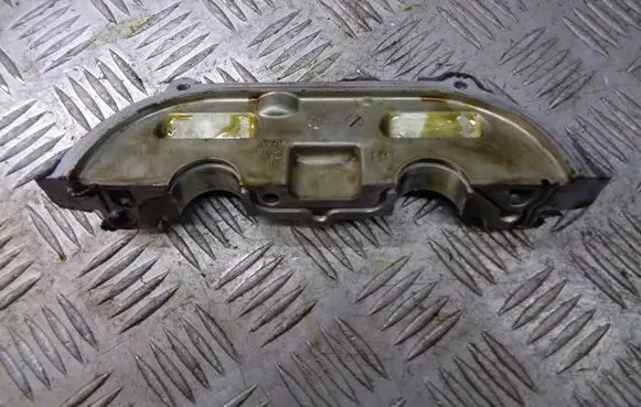 Nissan Primera Camshaft holder 