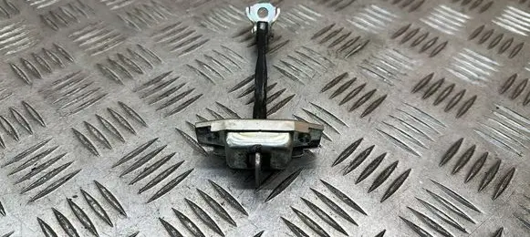 Toyota RAV 4 (XA40) Front door check strap stopper
