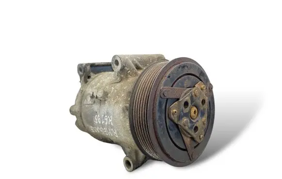 Renault Megane II Air conditioning (A/C) compressor (pump) 8200457418