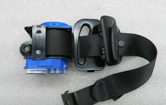 Opel Antara Middle seatbelt (rear) 22745038